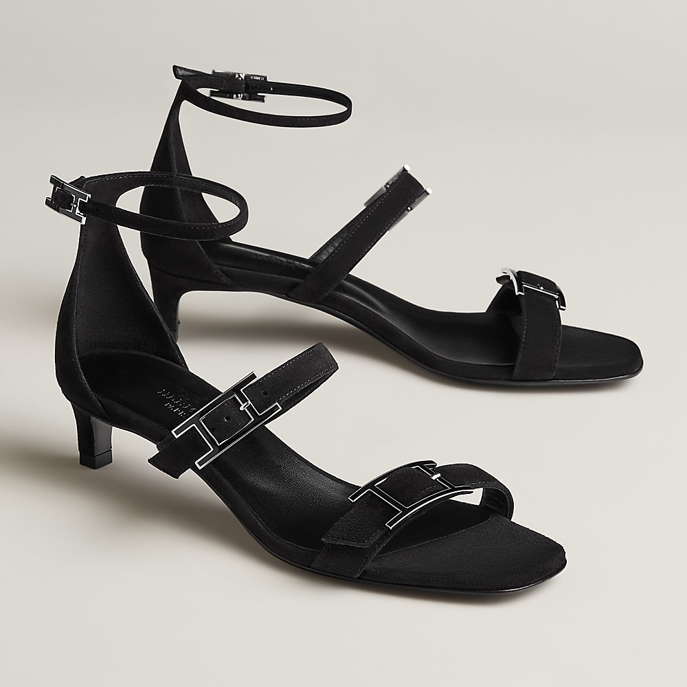 お洒落なのに歩きやすいデザイン♪【HERMES】リヴ 40 サンダル Liv 40 sandal | Hermès Mainland China